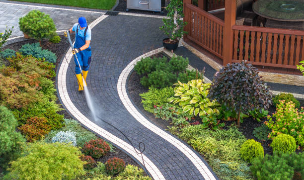 Best Garage Pressure Washing  in La Grande, OR